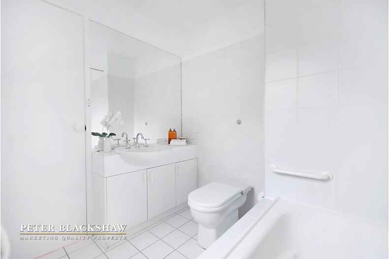 12 Glossop Crescent Campbell 12 Glossop Crescent Campbell