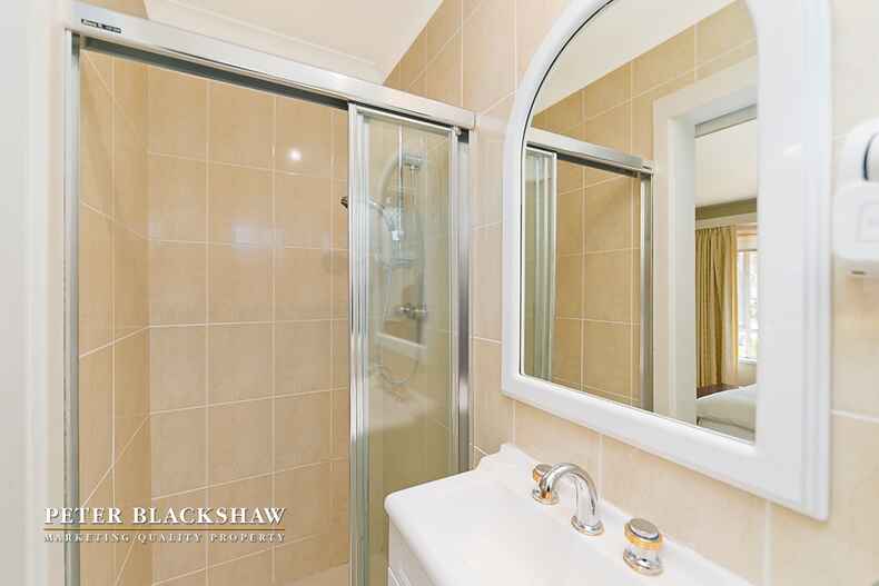 3 Galway Place Deakin 3 Galway Place Deakin