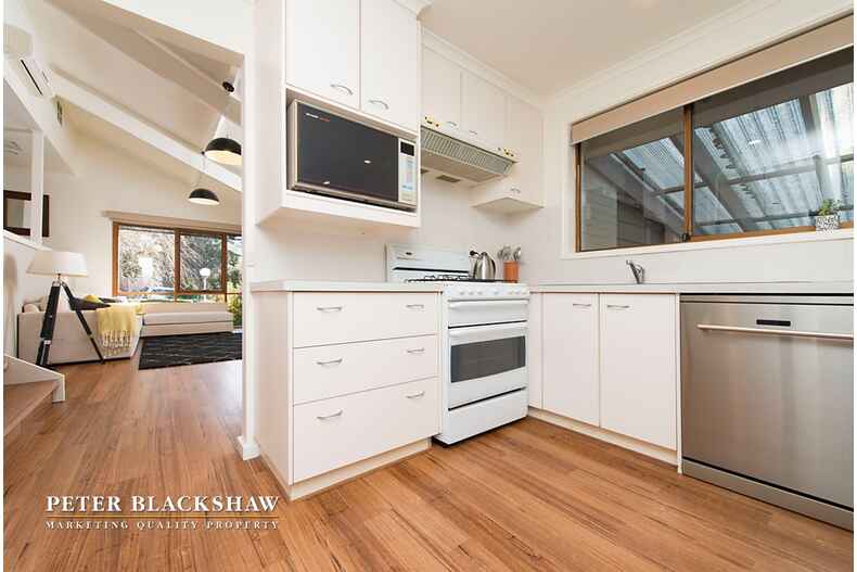 2 Skirving Place Macgregor 2 Skirving Place Macgregor