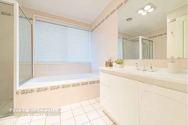 2 Skirving Place Macgregor 2 Skirving Place Macgregor