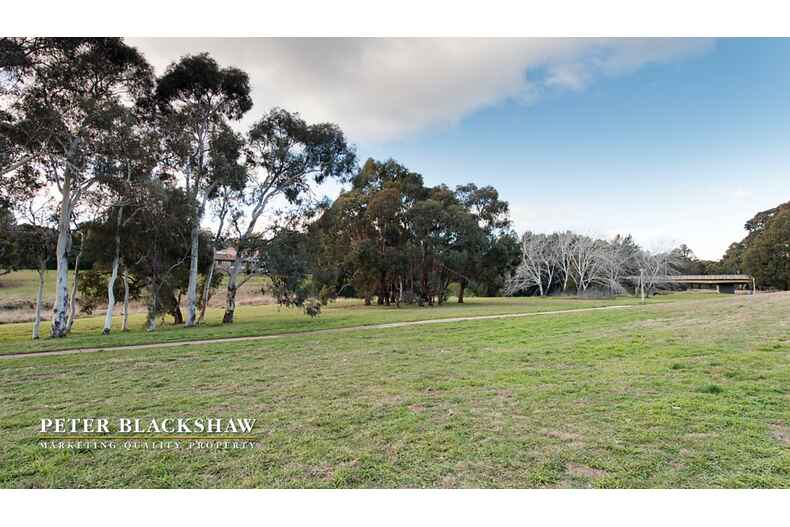 2 Skirving Place Macgregor 2 Skirving Place Macgregor