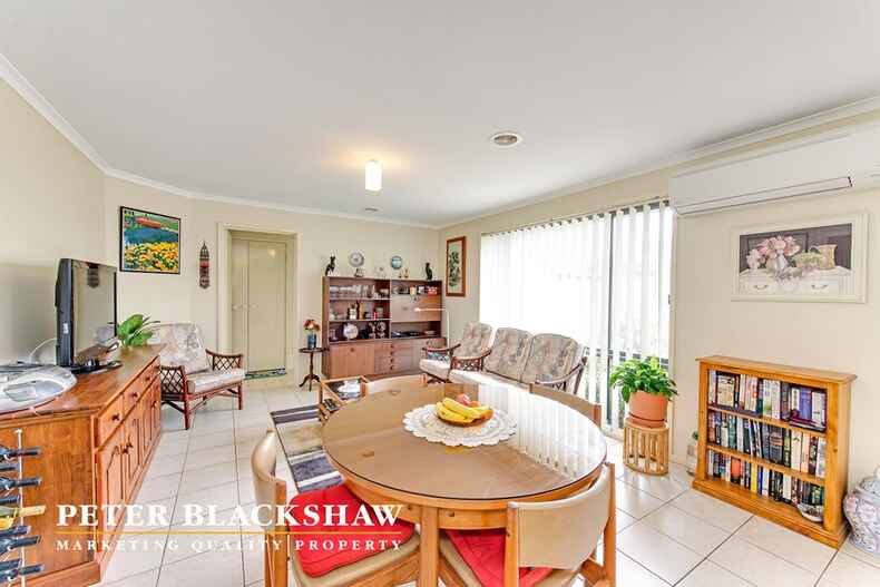 5/30 Betty Maloney Crescent Banks