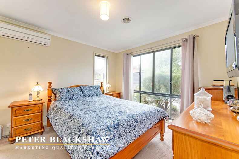 5/30 Betty Maloney Crescent Banks