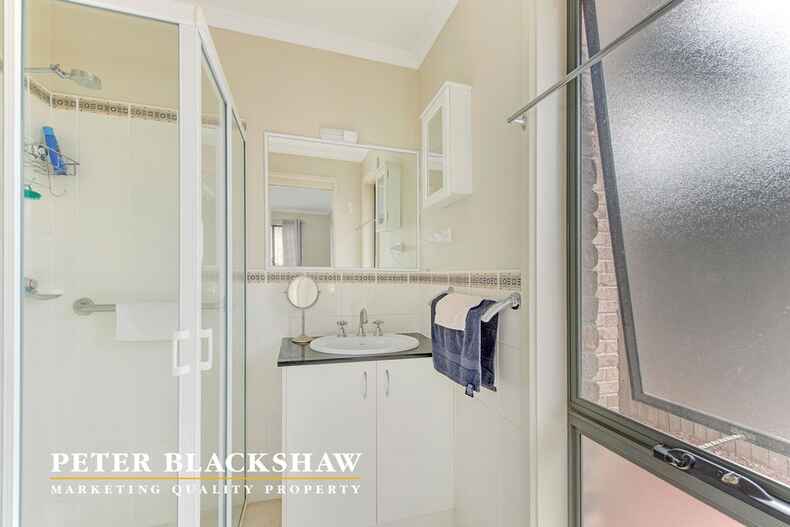 5/30 Betty Maloney Crescent Banks