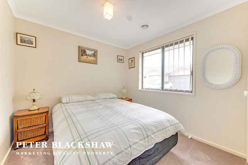 5/30 Betty Maloney Crescent Banks