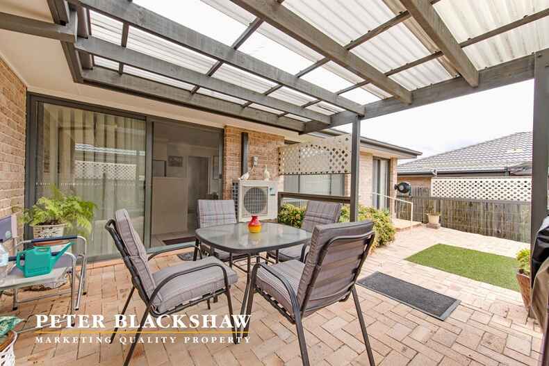 5/30 Betty Maloney Crescent Banks