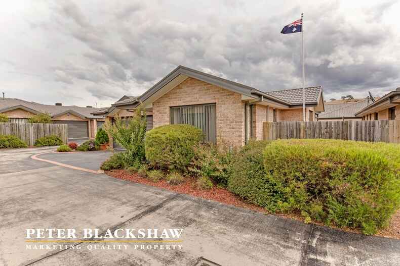 5/30 Betty Maloney Crescent Banks