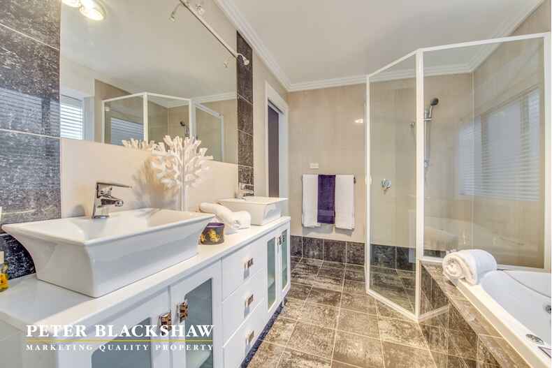 Lot 18/9 Aldor Green Conder Lot 18/9 Aldor Green Conder