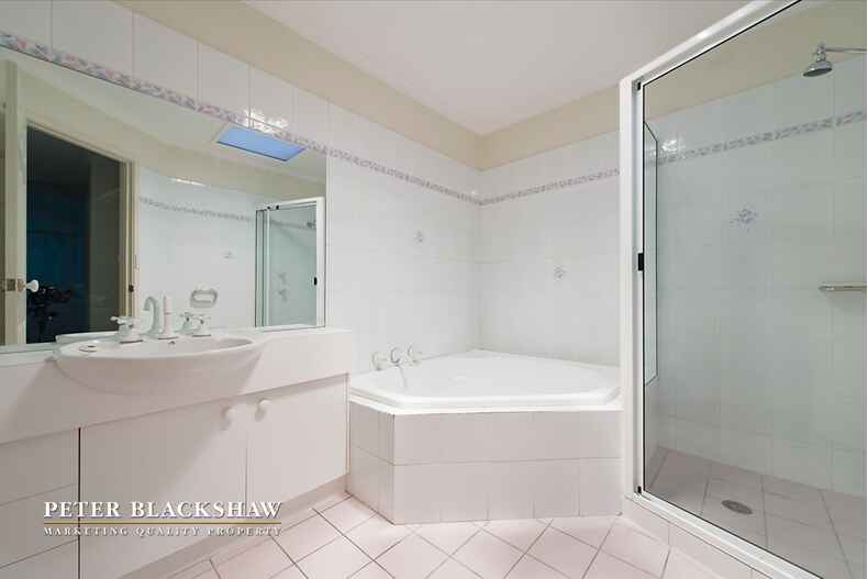 23 Mortimer Lewis Drive Greenway 23 Mortimer Lewis Drive Greenway