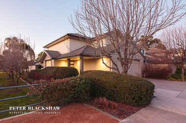 5/63 Newdegate Street Deakin