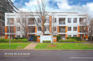 Manhattan 23/54 Moore Street Turner