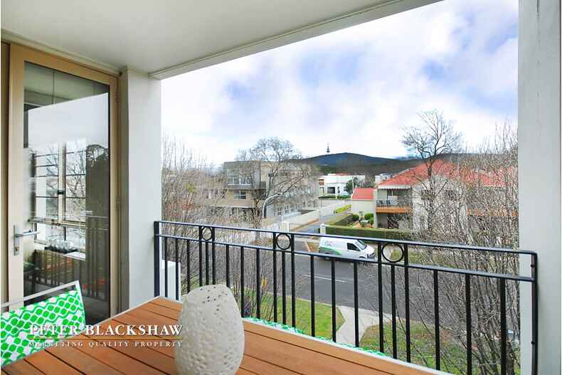 Manhattan 23/54 Moore Street Turner Manhattan 23/54 Moore Street Turner