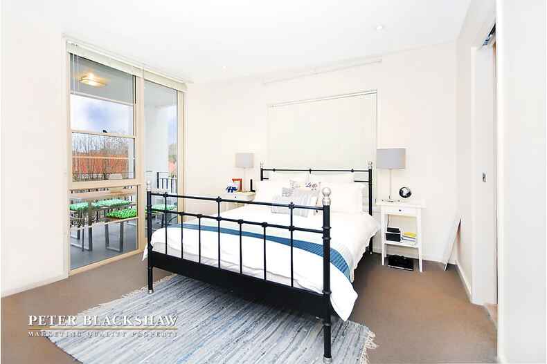 Manhattan 23/54 Moore Street Turner Manhattan 23/54 Moore Street Turner