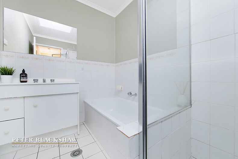 17/6 Kemsley Place Pearce 17/6 Kemsley Place Pearce