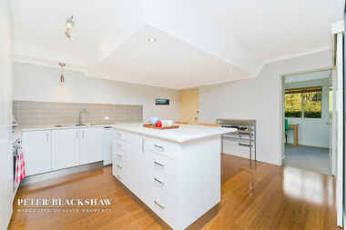 14/27 Leahy Close Narrabundah
