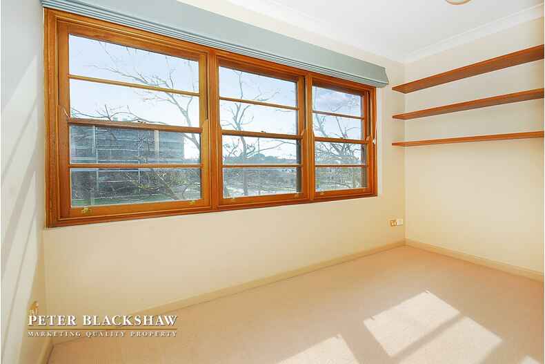 Sutherland 6/72 Canberra Avenue Griffith Sutherland 6/72 Canberra Avenue Griffith