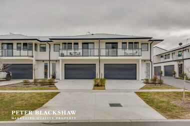 28/10 Helpmann Street Bonython
