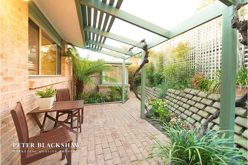 8 Eltham Place Theodore 8 Eltham Place Theodore