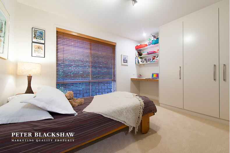 8 Eltham Place Theodore 8 Eltham Place Theodore
