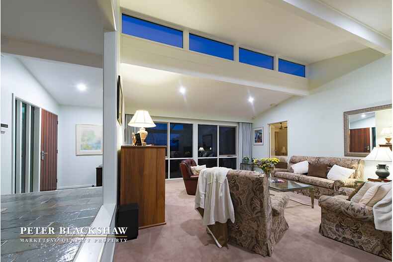 8 Eltham Place Theodore 8 Eltham Place Theodore