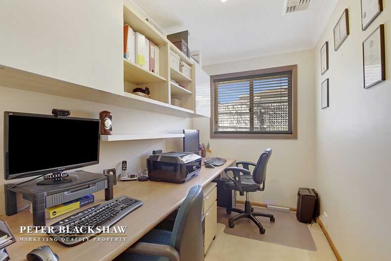 Lot 11/21 Goldner Circuit Melba