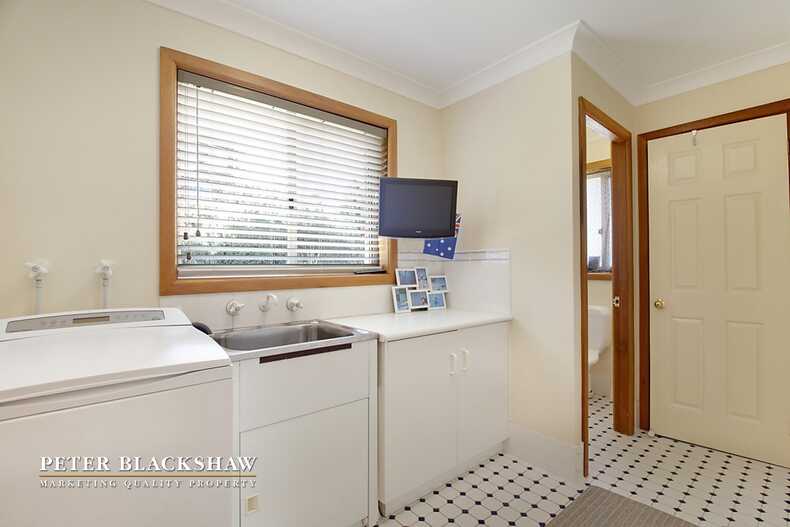 Lot 11/21 Goldner Circuit Melba