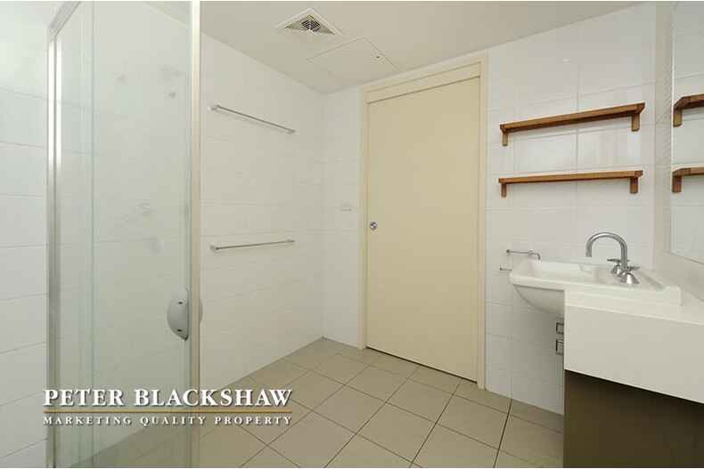 Lot 2/5/3 London Circuit City Lot 2/5/3 London Circuit City