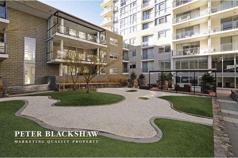 Lot 2/5/3 London Circuit City Lot 2/5/3 London Circuit City