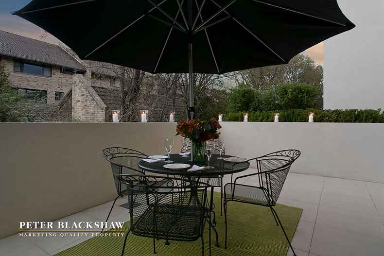 "Trieste" 2/3 Tench Street Kingston "Trieste" 2/3 Tench Street Kingston