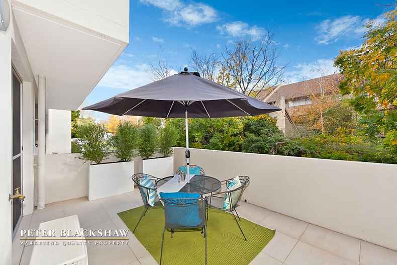 "Trieste" 2/3 Tench Street Kingston "Trieste" 2/3 Tench Street Kingston