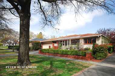 1/62 Schlich Street Yarralumla