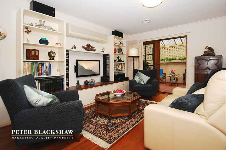 1/62 Schlich Street Yarralumla 1/62 Schlich Street Yarralumla