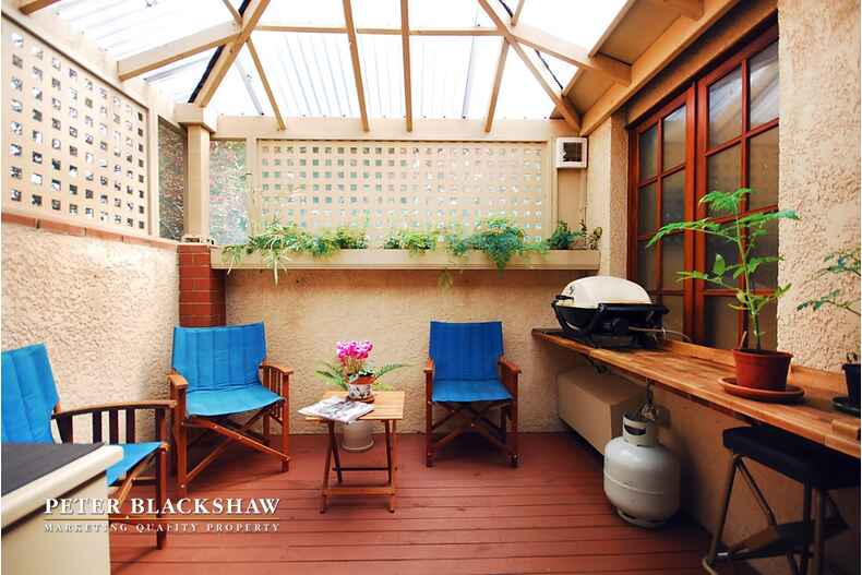 1/62 Schlich Street Yarralumla 1/62 Schlich Street Yarralumla