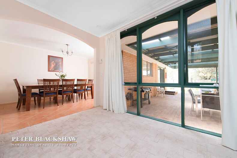 18 Graham Street Macgregor 18 Graham Street Macgregor