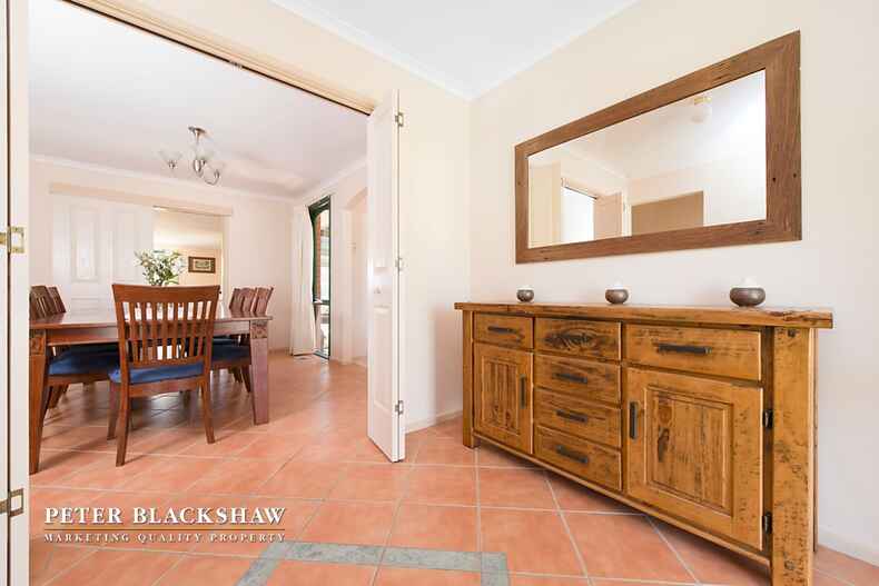 18 Graham Street Macgregor 18 Graham Street Macgregor