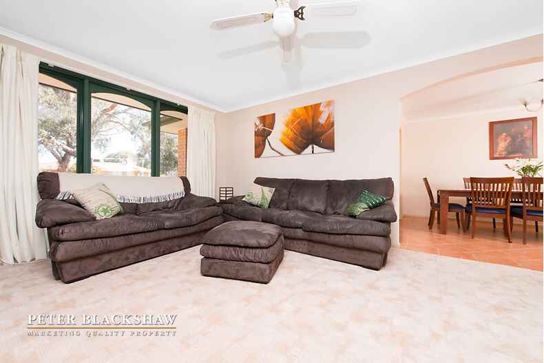 18 Graham Street Macgregor 18 Graham Street Macgregor