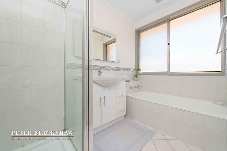 18 Graham Street Macgregor 18 Graham Street Macgregor