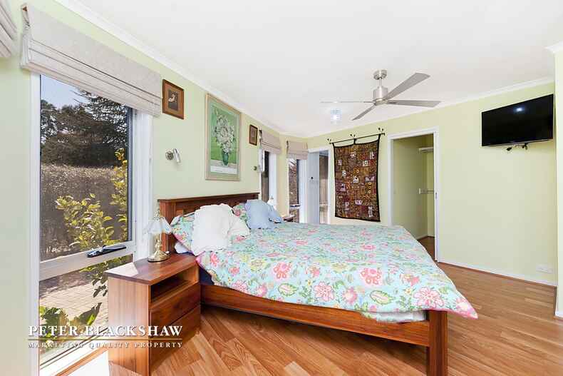 174 Captain Cook Crescent Narrabundah 174 Captain Cook Crescent Narrabundah