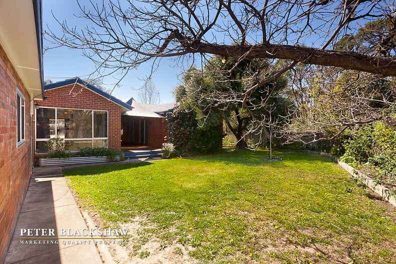 174 Captain Cook Crescent Narrabundah 174 Captain Cook Crescent Narrabundah