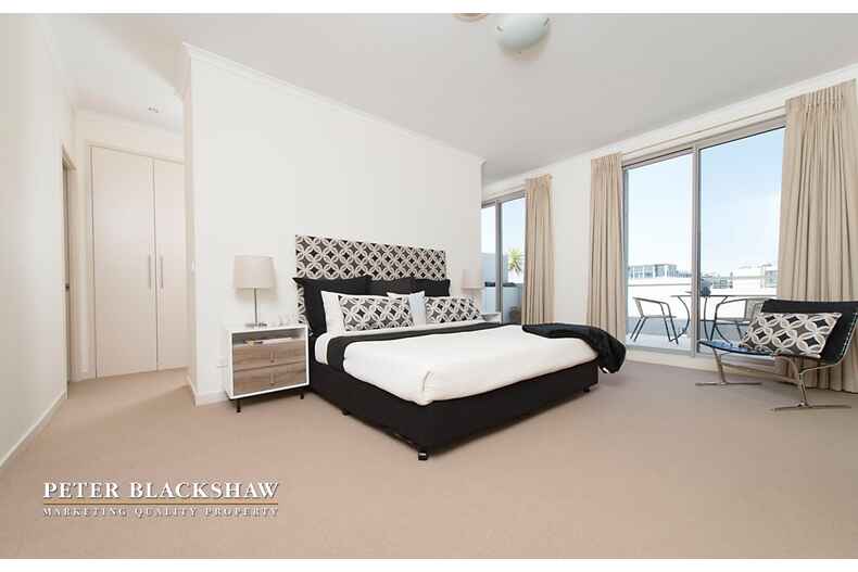 The National 64/14 National Circuit Barton The National 64/14 National Circuit Barton