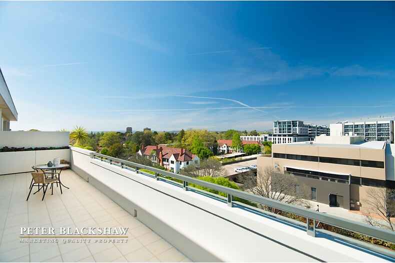 The National 64/14 National Circuit Barton The National 64/14 National Circuit Barton