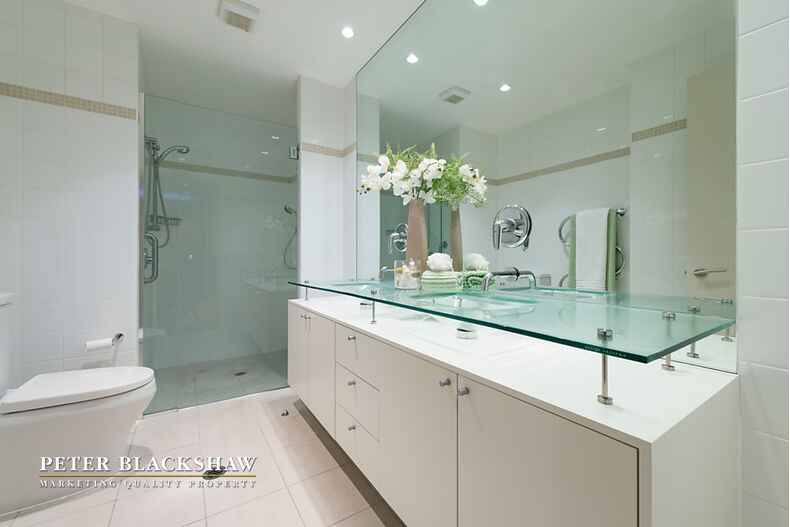 The National 64/14 National Circuit Barton The National 64/14 National Circuit Barton