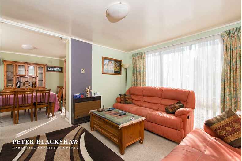 6 Sutton Place Farrer 6 Sutton Place Farrer