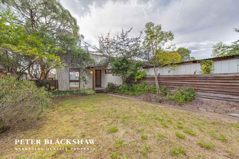 10 Pilbara Place Fisher 10 Pilbara Place Fisher