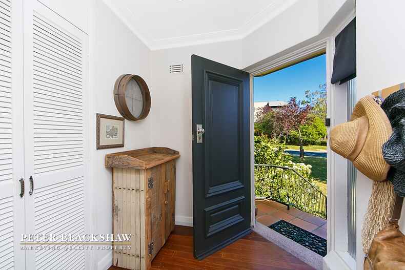 64 Caley Crescent Narrabundah 64 Caley Crescent Narrabundah