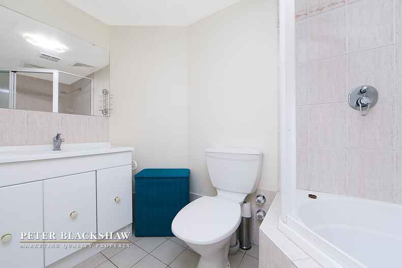 2/44 Jerrabomberra Avenue Narrabundah 2/44 Jerrabomberra Avenue Narrabundah