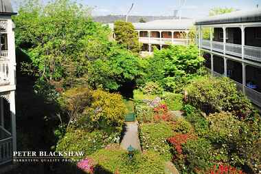 150/11 Giles Street Kingston