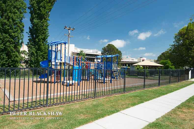3/65 Macquoid Street Queanbeyan
