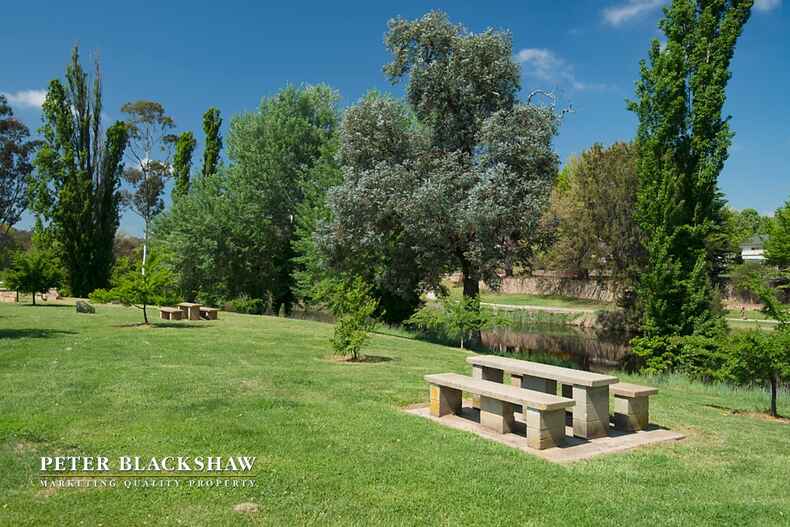 3/65 Macquoid Street Queanbeyan