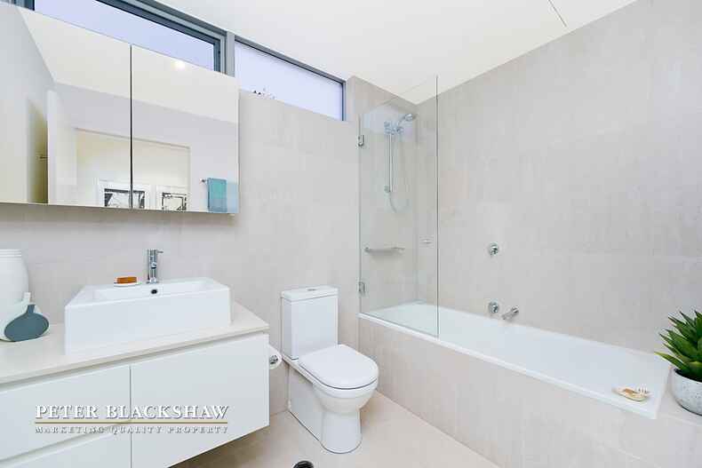 119/23 State Circle Forrest